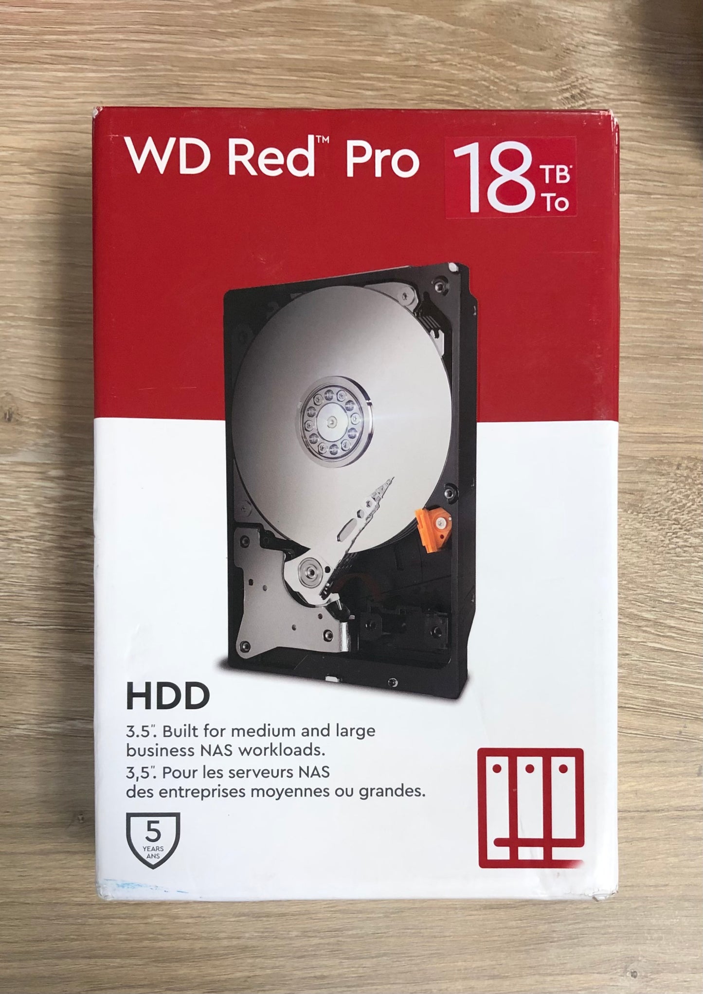 Western Digital 18TB WD Red Pro NAS Internal Hard Drive HDD - 7200 RPM, SATA 6 Gb/s, CMR, 256 MB Cache, 3.5"